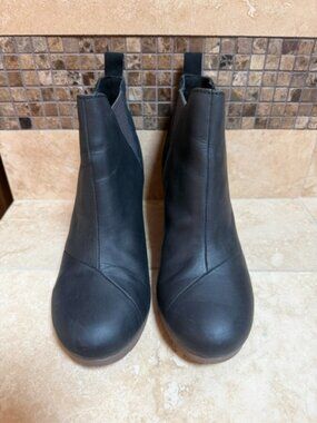 TOMS Kelsey Wedge Ankle Bootie